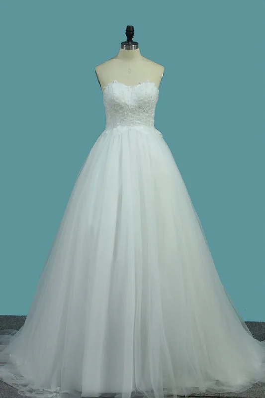 A Line Sweetheart Tulle Wedding Dresses With Appliques Sweep/Brush Train Lace Wedding Dress