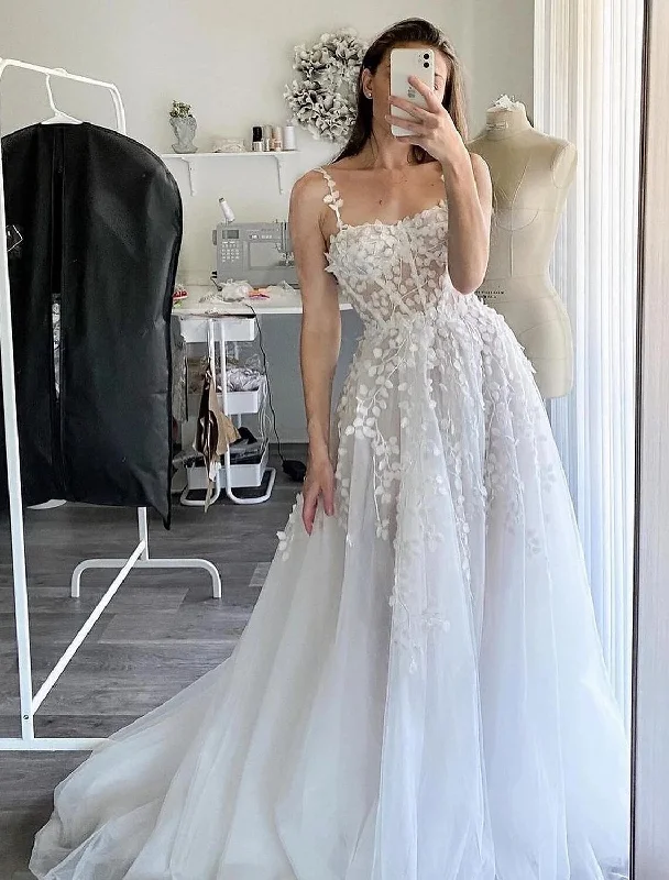 Beach Boho Wedding Dresses A-Line Square Neck Sleeveless Sweep / Brush Train Chiffon Bridal Gowns With Embroidery Appliques Empire Waist Gown