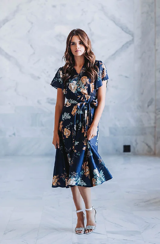 Magnolia Navy Floral Dress - DM Exclusive - Nursing Friendly Minimalist floral dresses