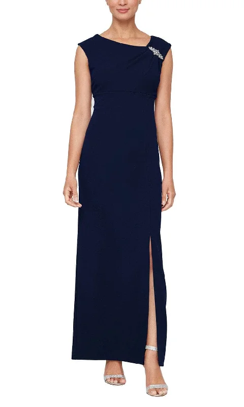 SLNY 9237218 - Brooch Accented Evening Dress Elegant unclassified dresses