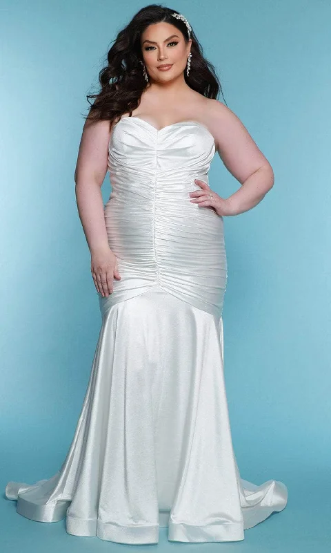 Sydney's Closet Bridal SC5319 - Sweetheart Ruched Gown Casual chic unclassified dresses